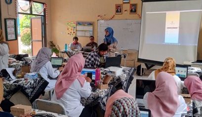 Pelatihan Pemanfaatan Video Editing Tools untuk Media Pembelajaran Bagi Guru SDN 059 Cirangrang Bandung